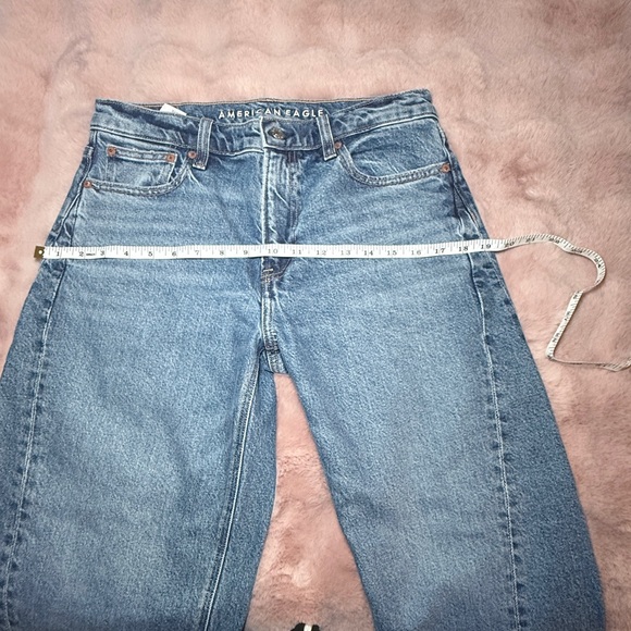 👉 NWOT American Eagle Barrel Jeans | Women’s Size 2 | High Rise Medium Wash Deni - Picture 9 of 14